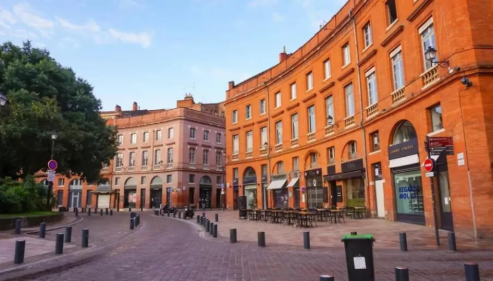 Petit Appartement A Deux Pas De La Place Du Capitole تولوز